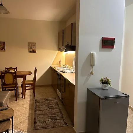 Home2 Apartament *