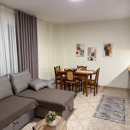 Home2 Apartment *